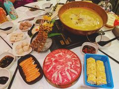 蟹柳-鲜入围煮花胶鸡海鲜火锅