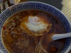 辣肉面-沪西老弄堂面馆(定西路店)