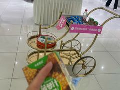 -银泰百货(西湖店)