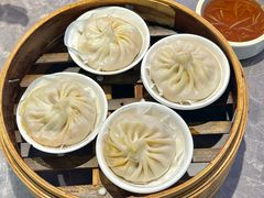 -莱莱小笼·乔艾
