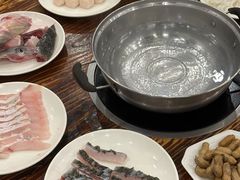 -正能量脆肉鲩火锅