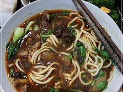 -醉牛腩·面小馆