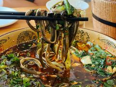 -乐山第一家临江鳝丝(茶坊路店)