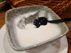 顺德双皮奶-粤仔湾砂锅粥(滨湖万达店)