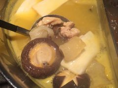 -湊湊火锅·茶憩(新中关购物中心店)