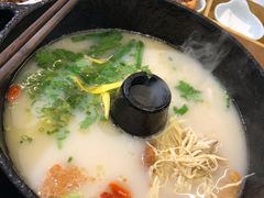 -飞虎过桥米线(翠湖店)