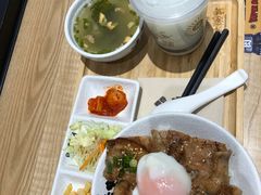 -熊吞·大碗丼烧肉饭(西市场嘉华店)