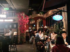 大堂-前海沿·青岛菜(李沧万达店)