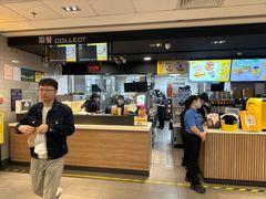 -麦当劳(上海虹桥站30B检票口楼上)