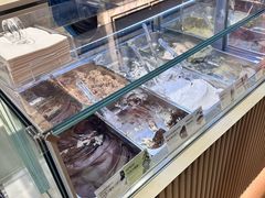 -VENCHI 闻绮(上海佛罗伦萨小镇店)