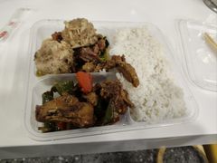 -西华美食•老广烧腊(百灵路店)