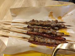 羊肉串和腊肠串-我是那个大叔·美食研究所(新塘路店)