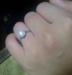 -威德钻石-克拉钻大本营(南京东路店)