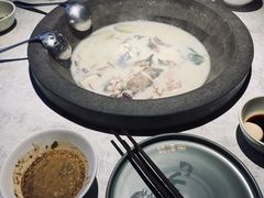 -鲜潭蒸汽石锅鱼(五道口购物中心店)