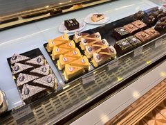 -MADO冰淇淋咖啡馆(淘金店)