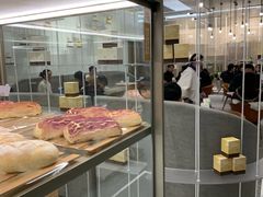 面包甜点陈列柜-奈雪的茶(市百一店)