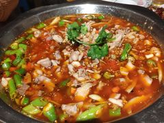 -兔行天下-鸿鹤鲜锅兔(中海国际店)