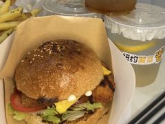 -纽约薯条(世豪广场店)