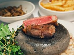 -Erman岩烧牛排(虹桥南丰城店)