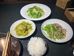 -魁盛居百年鲁菜馆(县西巷店)