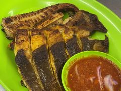 -明记烧鱼美味店