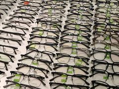 -J-Optical佳视明眼镜·蔡司视觉(青岛金茂览秀城店)