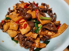 -关东小磨东北菜(上海长风大悦城店)