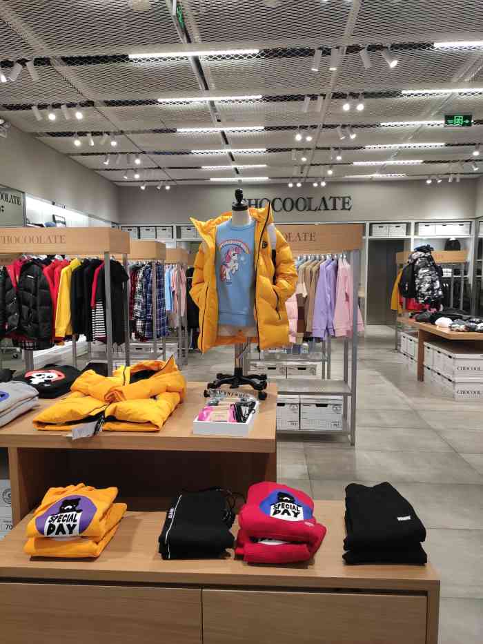 chocoolate(凯德广场学府店)-"chocolate 给我的感觉也属于潮牌.