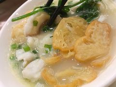 -东豪园林海鲜酒家(南港路辅路店)