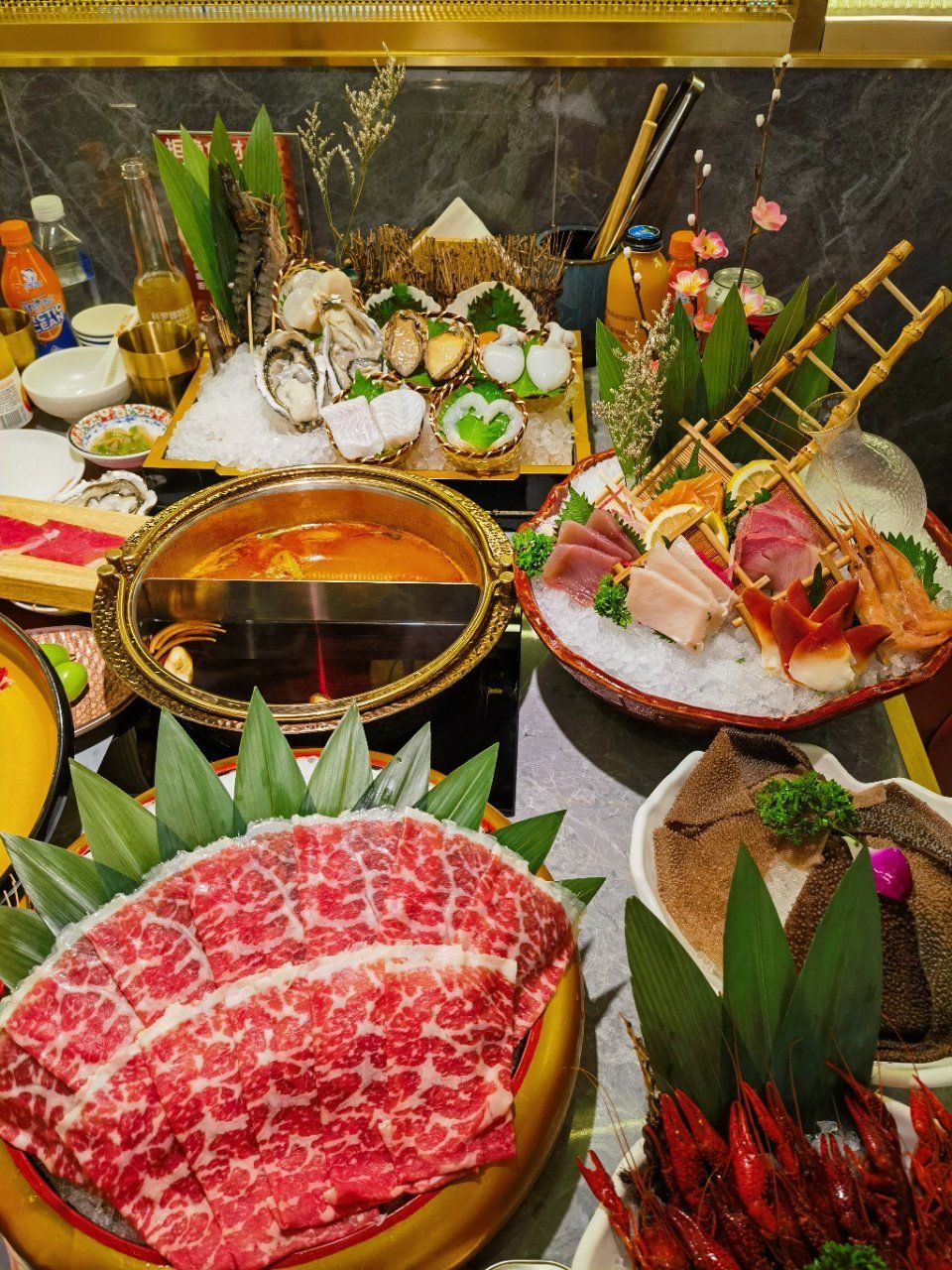 今天给大家介绍一家位于长楹天街的日式自助餐厅
