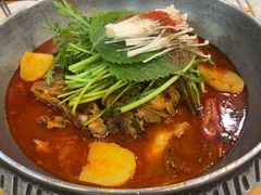 -喇喇排骨火锅·传统韩式脊骨汤(望京西园总店)