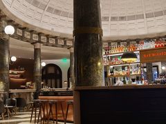大堂-星巴克臻选(天津恒隆广场旗舰店)