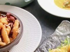 -品海楼·大连海胆锅贴馆(东港店)