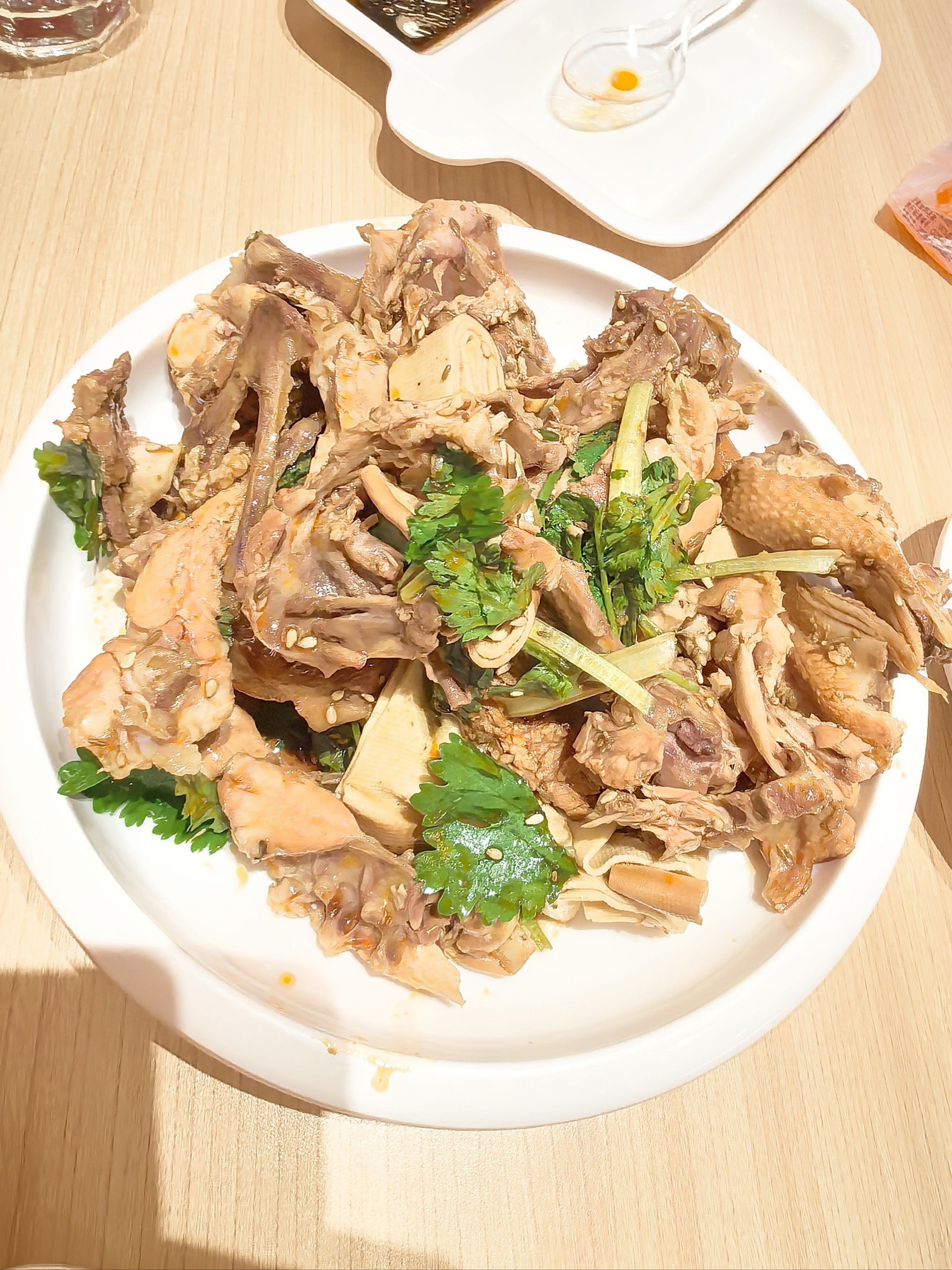 熏拌鸡架 沈阳鸡架,一吃一个不吱声