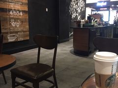 大堂-星巴克(大连柏威年店)