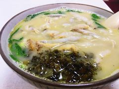 招牌黄鱼面-明呈黄鱼面馆(斜土路店)