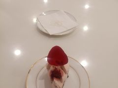 树莓酸奶芝士-PETIT PARIS 小巴黎(凯德1818店)