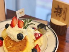 草莓舒芙蕾松饼-幸会吉市(丰泽店)