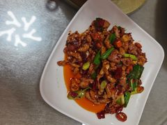 宫爆鸡丁板筋-花楸树下(观水路店)