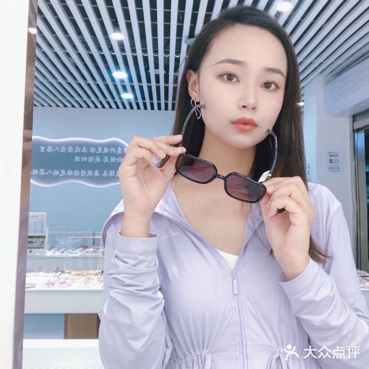 北京探店｜传说中的潘家园眼镜城！