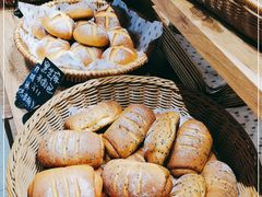 -沁屋面包店(人民东路店)