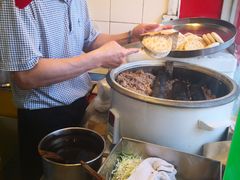 -烤鸭肉夹馍鸭汤店