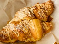 黄金流奶羊角-麦田工坊(月湖店)