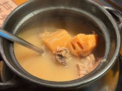 -莲餐厅·湖北菜·潜江小龙虾店(愚园路店)