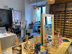-肆兮眼镜·蔡司·徕卡战略合作店(大坪店)