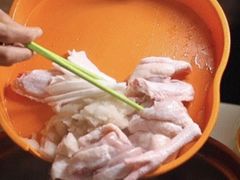 -润园四季椰子鸡火锅(卓越INTOWN店)