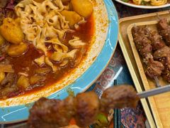 -乡村馕坑肉·烧烤·新疆菜·本地人更爱吃(阿勒泰首店)