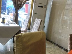 靠窗位-红高粱大酒店(宁山东路店)