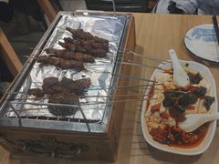 -烤满分·东北烧烤(首经贸店)