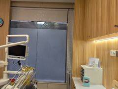 -上海仁爱医院口腔科 · 种植